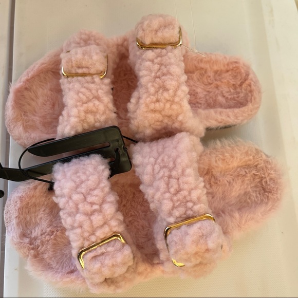 New! Wonder Nation Sherpa Slipper Sandals - Picture 7 of 7